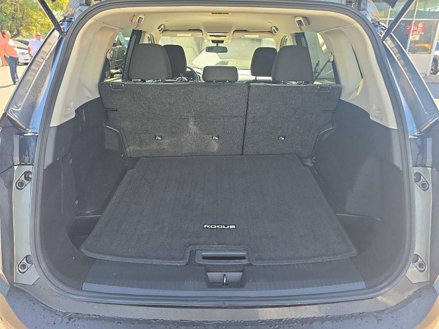 2023 GRAY /BLACK Nissan Rogue SV AWD (5N1BT3BB0PC) with an 2.5L L4 DOHC 16V engine, CVT transmission, located at 3304 Woodville Road, Northwood, OH, 43619, (419) 210-8019, 41.612694, -83.480743 - Your #1 Destination for Auto Loans and mdash;No Matter Your Credit!At our dealership, we believe everyone deserves the opportunity to drive their dream car and mdash;whether you have good credit, bad credit, or no credit at all. With a wide selection of hundreds of cars, trucks, and SUVs, you'll fin- Photo#12