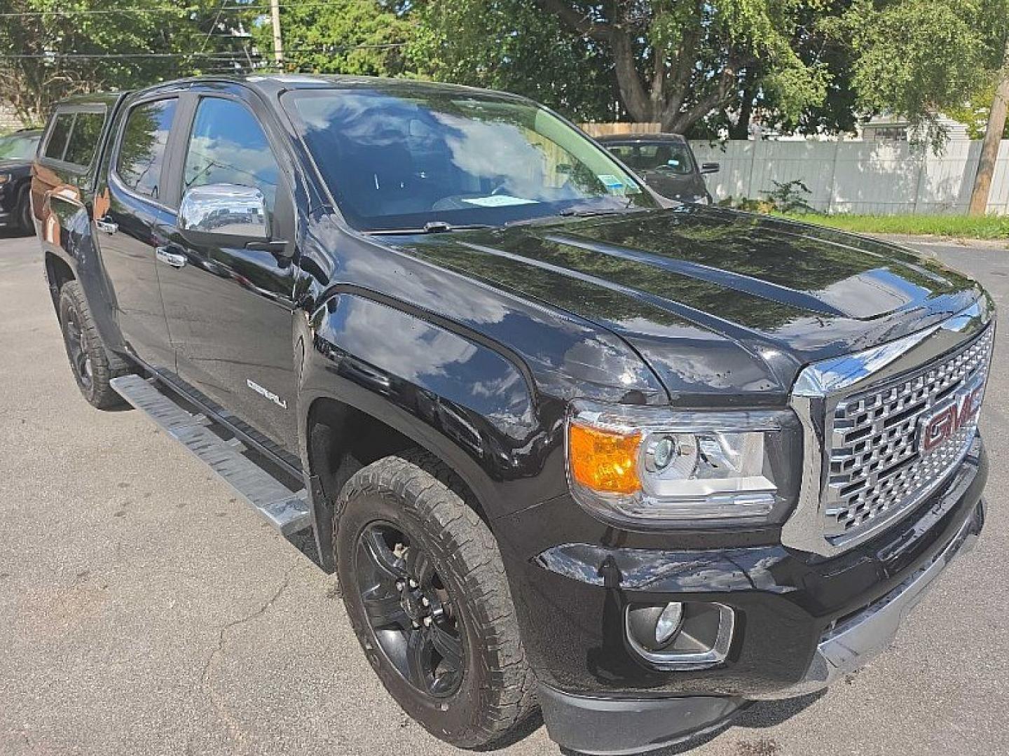 2018 BLACK /BLACK GMC Canyon Denali Crew Cab 4WD Long Box (1GTG6EEN7J1) with an 3.6L V6 DOHC 24V engine, 6A transmission, located at 3304 Woodville Road, Northwood, OH, 43619, (419) 210-8019, 41.612694, -83.480743 - Your #1 Destination for Auto Loans and mdash;No Matter Your Credit!At our dealership, we believe everyone deserves the opportunity to drive their dream car and mdash;whether you have good credit, bad credit, or no credit at all. With a wide selection of hundreds of cars, trucks, and SUVs, you'll fin- Photo#6