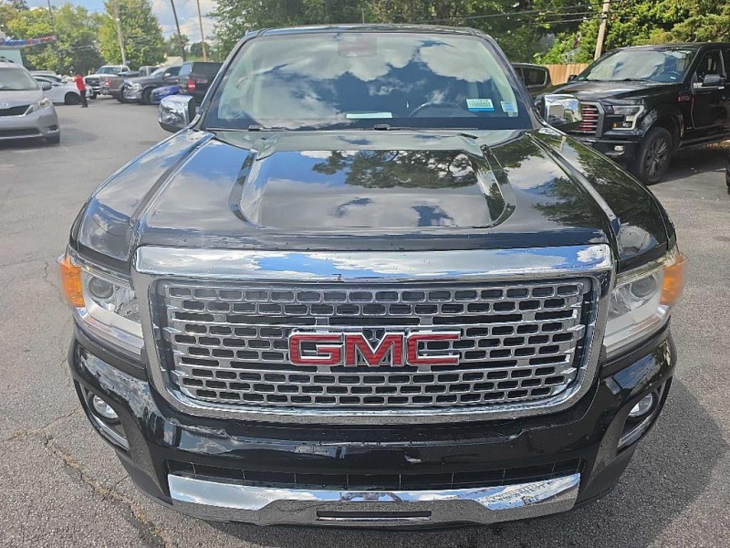 2018 BLACK /BLACK GMC Canyon Denali Crew Cab 4WD Long Box (1GTG6EEN7J1) with an 3.6L V6 DOHC 24V engine, 6A transmission, located at 3304 Woodville Road, Northwood, OH, 43619, (419) 210-8019, 41.612694, -83.480743 - Your #1 Destination for Auto Loans and mdash;No Matter Your Credit!At our dealership, we believe everyone deserves the opportunity to drive their dream car and mdash;whether you have good credit, bad credit, or no credit at all. With a wide selection of hundreds of cars, trucks, and SUVs, you'll fin- Photo#7