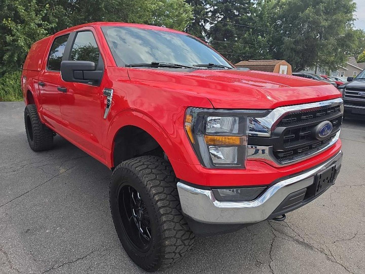 2023 RED /GRAY Ford F-150 King-Ranch SuperCrew 5.5-ft. 2WD (1FTEW1EB3PK) with an 3.3L V6 DOHC 24V engine, 6A transmission, located at 3304 Woodville Road, Northwood, OH, 43619, (419) 210-8019, 41.612694, -83.480743 - Your #1 Destination for Auto Loans and mdash;No Matter Your Credit!At our dealership, we believe everyone deserves the opportunity to drive their dream car and mdash;whether you have good credit, bad credit, or no credit at all. With a wide selection of hundreds of cars, trucks, and SUVs, you'll fin- Photo#6