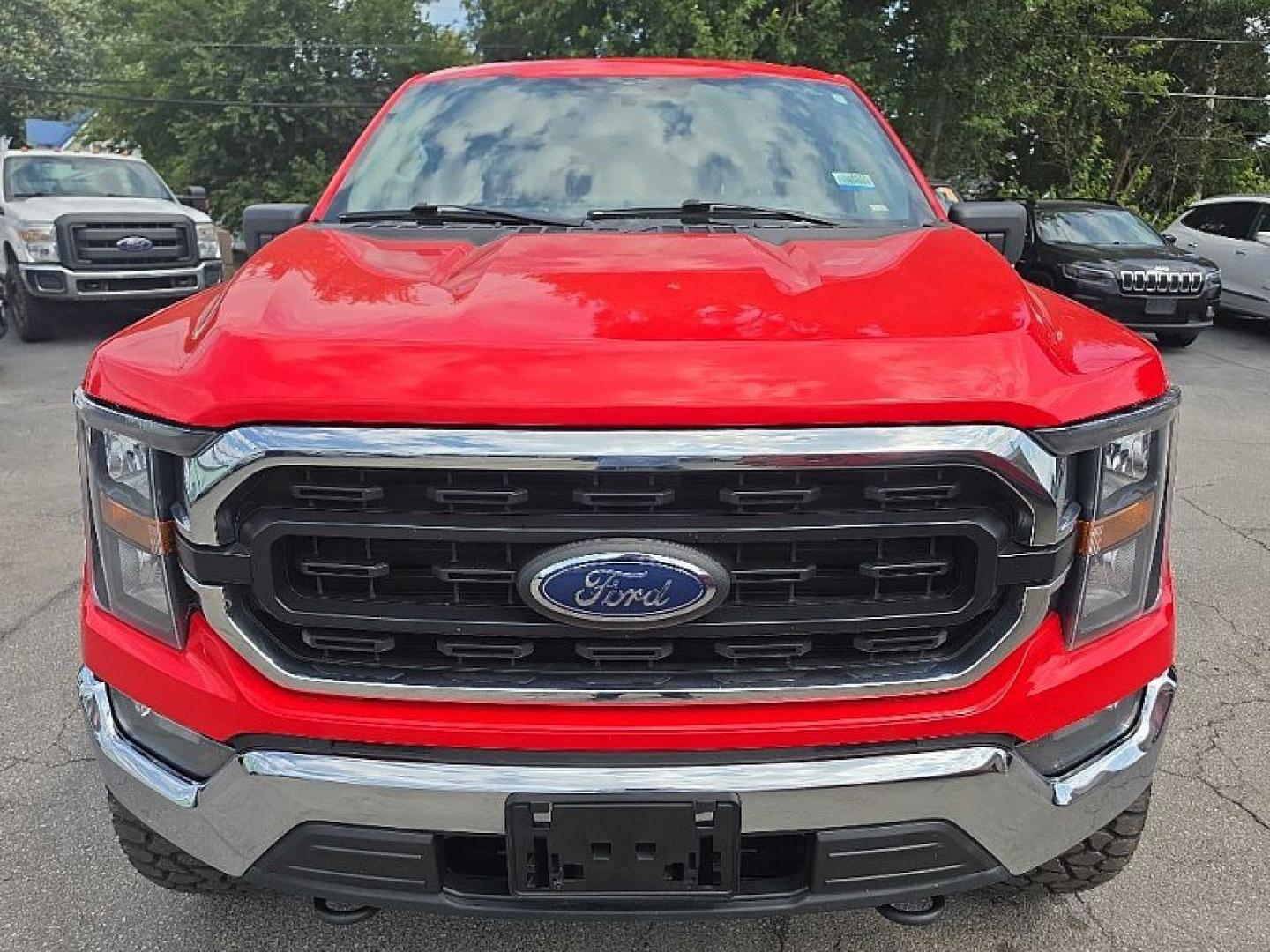 2023 RED /GRAY Ford F-150 King-Ranch SuperCrew 5.5-ft. 2WD (1FTEW1EB3PK) with an 3.3L V6 DOHC 24V engine, 6A transmission, located at 3304 Woodville Road, Northwood, OH, 43619, (419) 210-8019, 41.612694, -83.480743 - Your #1 Destination for Auto Loans and mdash;No Matter Your Credit!At our dealership, we believe everyone deserves the opportunity to drive their dream car and mdash;whether you have good credit, bad credit, or no credit at all. With a wide selection of hundreds of cars, trucks, and SUVs, you'll fin- Photo#7