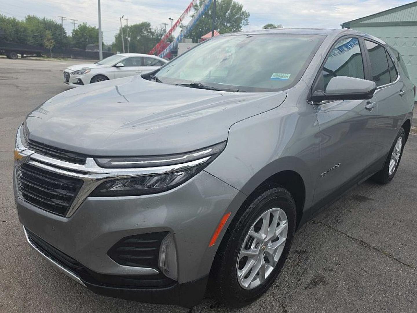 2024 GRAY /BLACK Chevrolet Equinox LT AWD (3GNAXUEG1RL) with an 1.5L L4 DOHC 16V TURBO engine, 6A transmission, located at 3304 Woodville Road, Northwood, OH, 43619, (419) 210-8019, 41.612694, -83.480743 - Your #1 Destination for Auto Loans and mdash;No Matter Your Credit!At our dealership, we believe everyone deserves the opportunity to drive their dream car and mdash;whether you have good credit, bad credit, or no credit at all. With a wide selection of hundreds of cars, trucks, and SUVs, you'll fin- Photo#0
