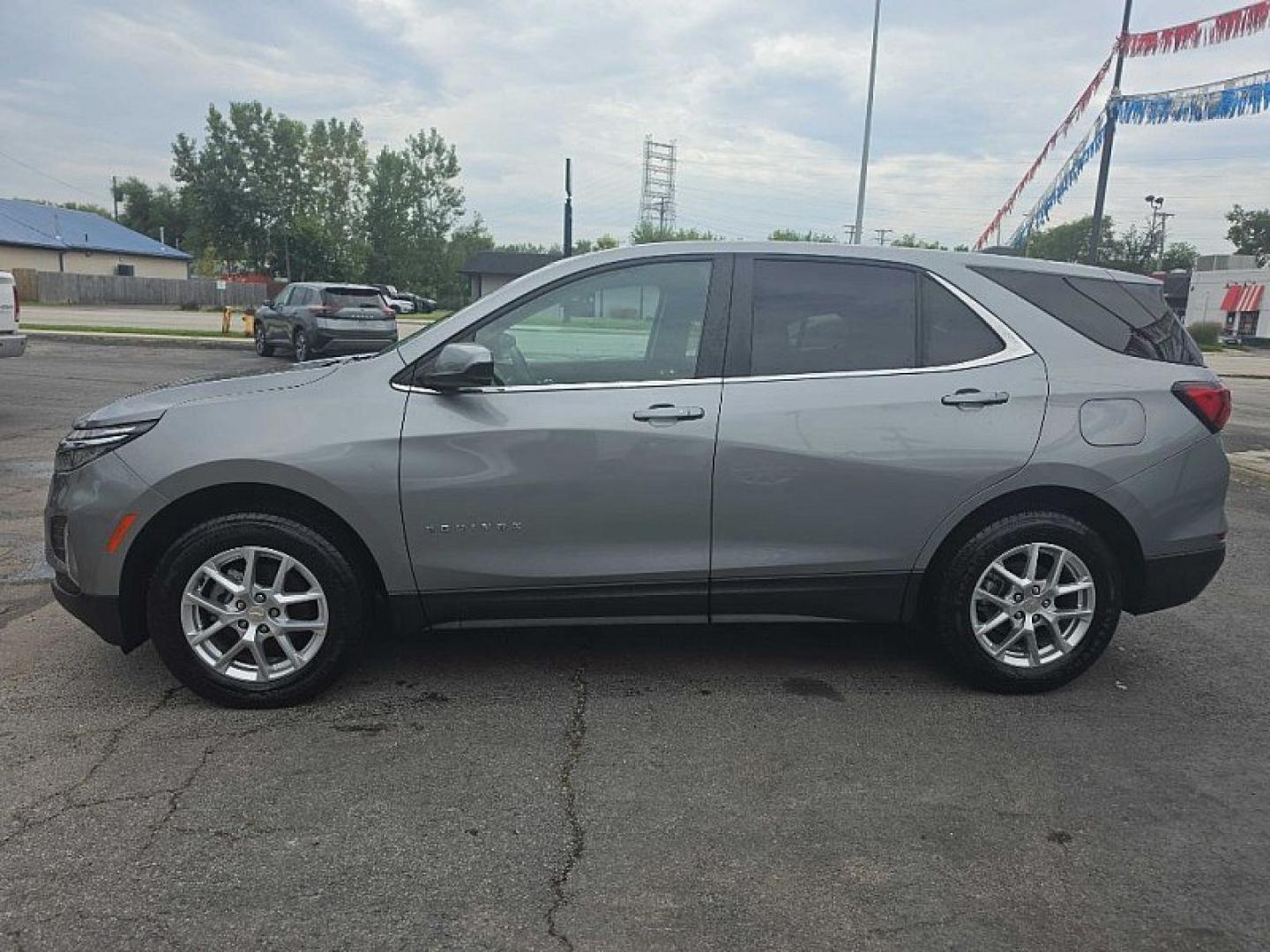2024 GRAY /BLACK Chevrolet Equinox LT AWD (3GNAXUEG1RL) with an 1.5L L4 DOHC 16V TURBO engine, 6A transmission, located at 3304 Woodville Road, Northwood, OH, 43619, (419) 210-8019, 41.612694, -83.480743 - Your #1 Destination for Auto Loans and mdash;No Matter Your Credit!At our dealership, we believe everyone deserves the opportunity to drive their dream car and mdash;whether you have good credit, bad credit, or no credit at all. With a wide selection of hundreds of cars, trucks, and SUVs, you'll fin- Photo#1