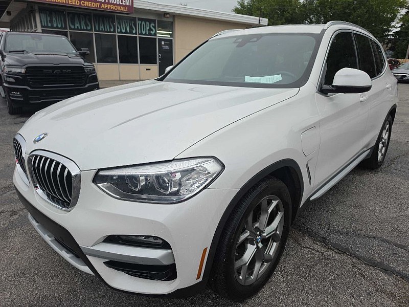 photo of 2020 BMW X3 xDrive30e