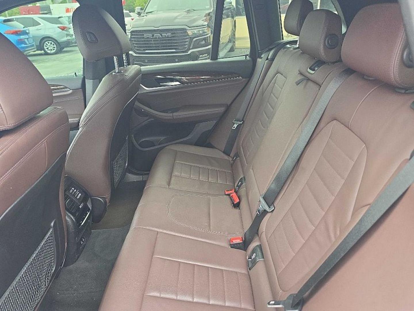 2020 WHITE /BROWN BMW X3 xDrive30e (5UXTS1C03L9) with an 2.0L L4 DOHC 16V HYBRID engine, 8A transmission, located at 3304 Woodville Road, Northwood, OH, 43619, (419) 210-8019, 41.612694, -83.480743 - Your #1 Destination for Auto Loans and mdash;No Matter Your Credit!At our dealership, we believe everyone deserves the opportunity to drive their dream car and mdash;whether you have good credit, bad credit, or no credit at all. With a wide selection of hundreds of cars, trucks, and SUVs, you'll fin- Photo#11