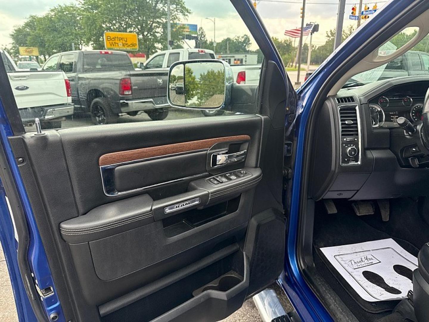 2018 BLUE /BLACK RAM 1500 Laramie Crew Cab SWB 4WD (1C6RR7NM8JS) with an 3.0L V6 DIESEL engine, 8A transmission, located at 3304 Woodville Road, Northwood, OH, 43619, (419) 210-8019, 41.612694, -83.480743 - Your #1 Destination for Auto Loans and mdash;No Matter Your Credit!At our dealership, we believe everyone deserves the opportunity to drive their dream car and mdash;whether you have good credit, bad credit, or no credit at all. With a wide selection of hundreds of cars, trucks, and SUVs, you'll fin- Photo#8