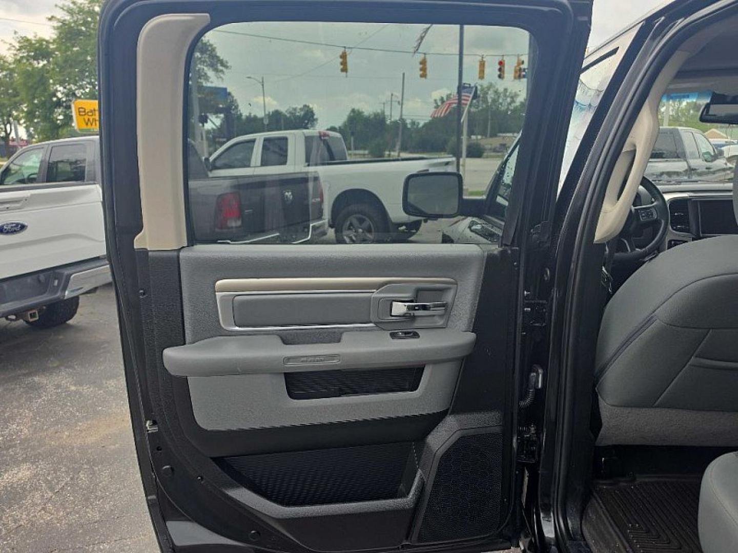 2019 BLACK /BLACK RAM 1500 SLT Crew Cab SWB 4WD (1C6RR7LT9KS) with an 5.7L V8 OHV 16V engine, 8A transmission, located at 3304 Woodville Road, Northwood, OH, 43619, (419) 210-8019, 41.612694, -83.480743 - Your #1 Destination for Auto Loans and mdash;No Matter Your Credit!At our dealership, we believe everyone deserves the opportunity to drive their dream car and mdash;whether you have good credit, bad credit, or no credit at all. With a wide selection of hundreds of cars, trucks, and SUVs, you'll fin- Photo#10