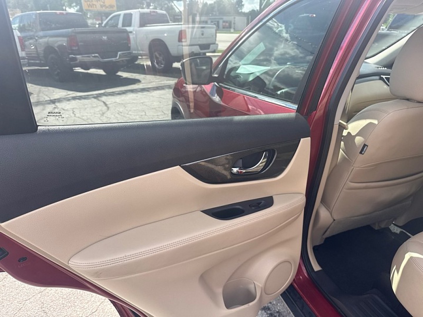 2016 RED /BLACK Nissan Rogue S AWD (5N1AT2MV7GC) with an 2.5L L4 DOHC 16V engine, CVT transmission, located at 3304 Woodville Road, Northwood, OH, 43619, (419) 210-8019, 41.612694, -83.480743- Photo#10
