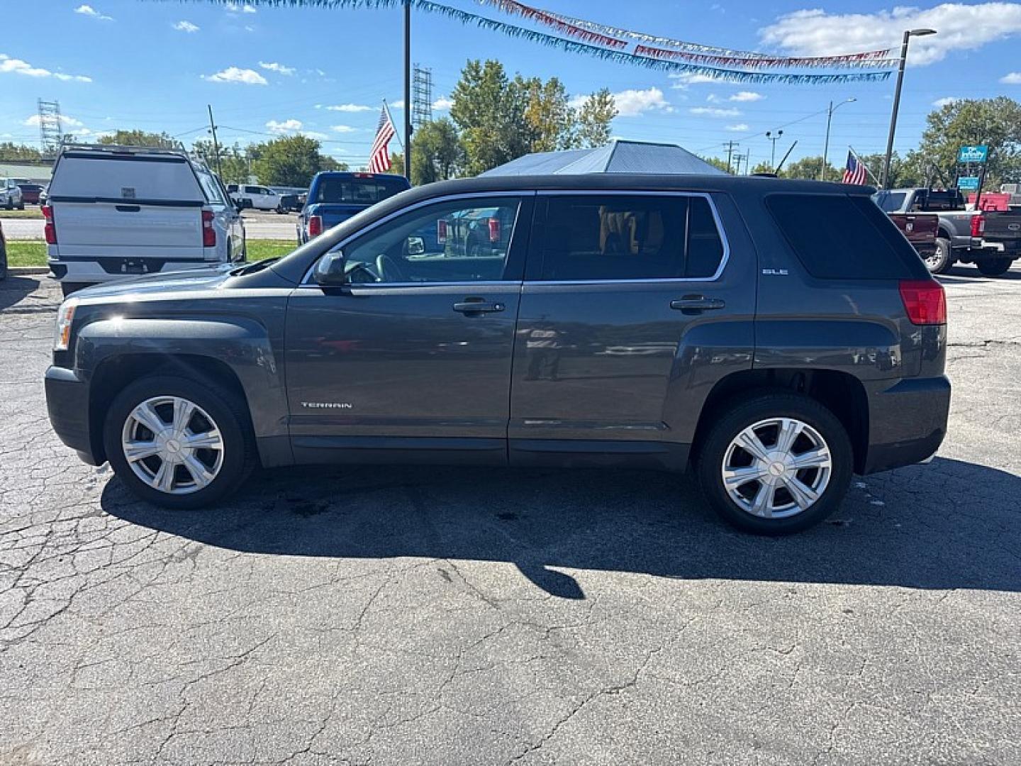 2017 GRAY /BLACK GMC Terrain SLE1 FWD (2GKALMEK8H6) with an 2.4L L4 DOHC 16V engine, 6A transmission, located at 3304 Woodville Road, Northwood, OH, 43619, (419) 210-8019, 41.612694, -83.480743- Photo#1