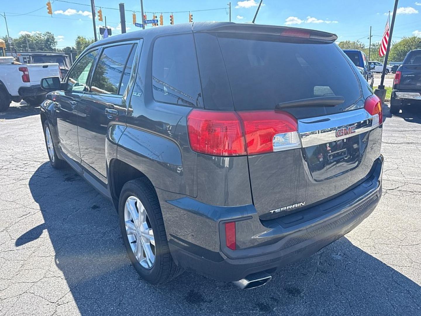 2017 GRAY /BLACK GMC Terrain SLE1 FWD (2GKALMEK8H6) with an 2.4L L4 DOHC 16V engine, 6A transmission, located at 3304 Woodville Road, Northwood, OH, 43619, (419) 210-8019, 41.612694, -83.480743- Photo#2