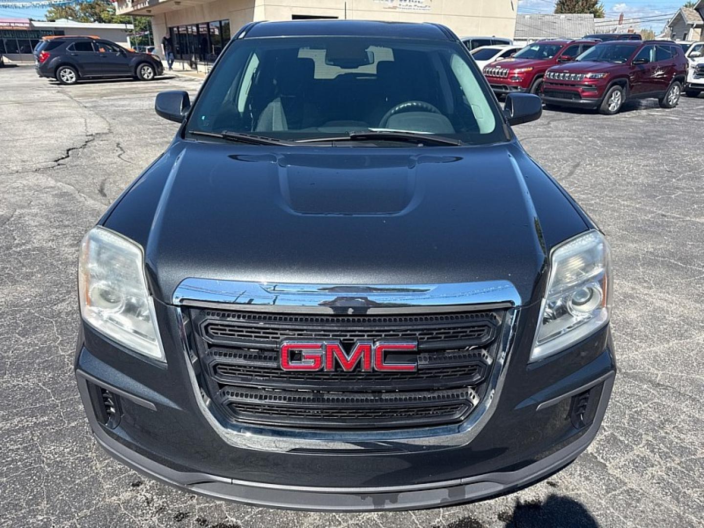 2017 GRAY /BLACK GMC Terrain SLE1 FWD (2GKALMEK8H6) with an 2.4L L4 DOHC 16V engine, 6A transmission, located at 3304 Woodville Road, Northwood, OH, 43619, (419) 210-8019, 41.612694, -83.480743- Photo#7