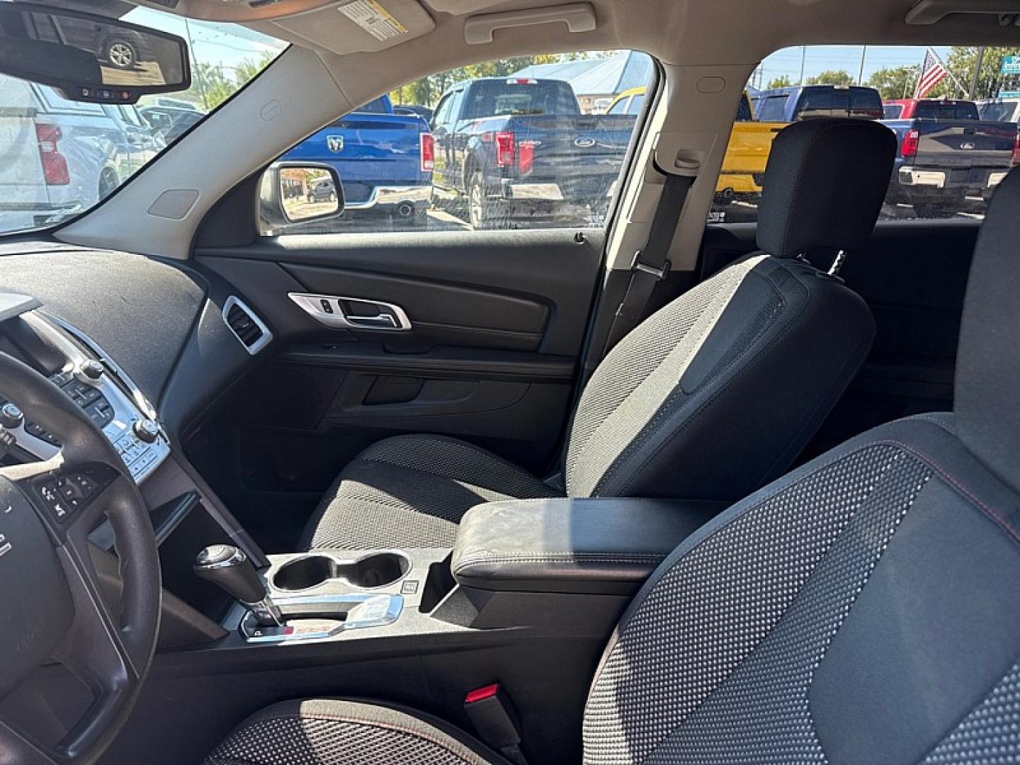 2017 GRAY /BLACK GMC Terrain SLE1 FWD (2GKALMEK8H6) with an 2.4L L4 DOHC 16V engine, 6A transmission, located at 3304 Woodville Road, Northwood, OH, 43619, (419) 210-8019, 41.612694, -83.480743- Photo#9