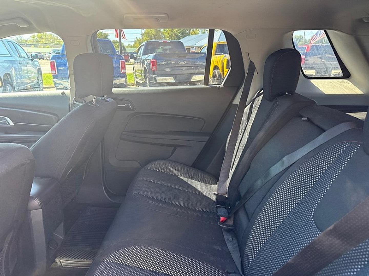 2017 GRAY /BLACK GMC Terrain SLE1 FWD (2GKALMEK8H6) with an 2.4L L4 DOHC 16V engine, 6A transmission, located at 3304 Woodville Road, Northwood, OH, 43619, (419) 210-8019, 41.612694, -83.480743- Photo#11