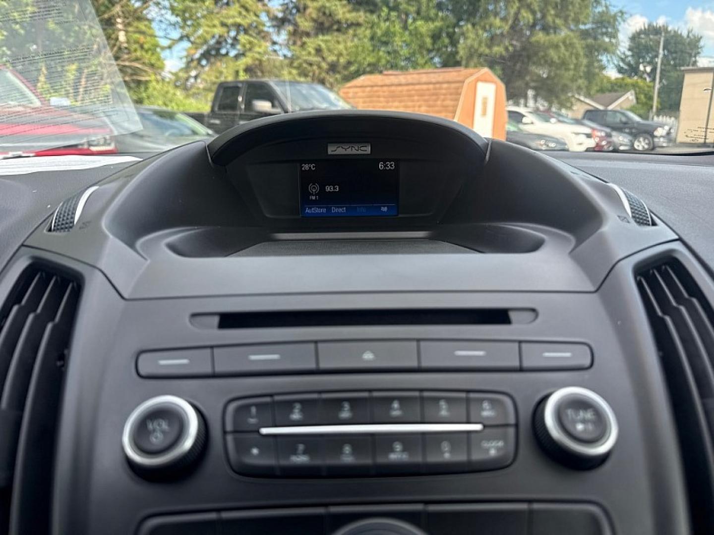 2017 BLUE /BLACK Ford Escape SE 4WD (1FMCU9GD0HU) with an 1.5L L4 DOHC 16V engine, 6A transmission, located at 3304 Woodville Road, Northwood, OH, 43619, (419) 210-8019, 41.612694, -83.480743 - Your #1 Destination for Auto Loans and mdash;No Matter Your Credit!At our dealership, we believe everyone deserves the opportunity to drive their dream car and mdash;whether you have good credit, bad credit, or no credit at all. With a wide selection of hundreds of cars, trucks, and SUVs, you'll fin- Photo#17