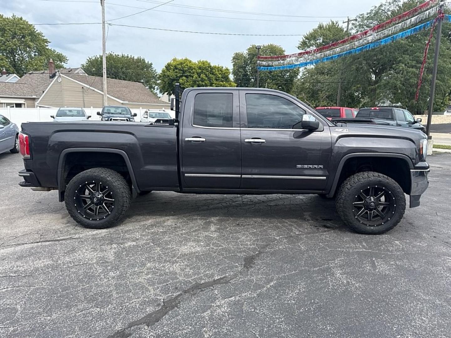 2016 GRAY /BLACK GMC Sierra 1500 SLT Double Cab 4WD (1GTV2NEC9GZ) with an 5.3L V8 OHV 16V engine, 6A transmission, located at 3304 Woodville Road, Northwood, OH, 43619, (419) 210-8019, 41.612694, -83.480743- Photo#5