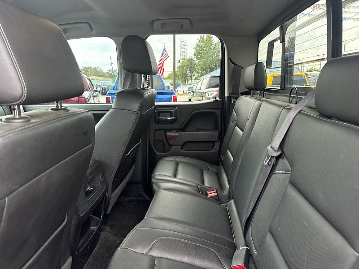 2016 GRAY /BLACK GMC Sierra 1500 SLT Double Cab 4WD (1GTV2NEC9GZ) with an 5.3L V8 OHV 16V engine, 6A transmission, located at 3304 Woodville Road, Northwood, OH, 43619, (419) 210-8019, 41.612694, -83.480743- Photo#11