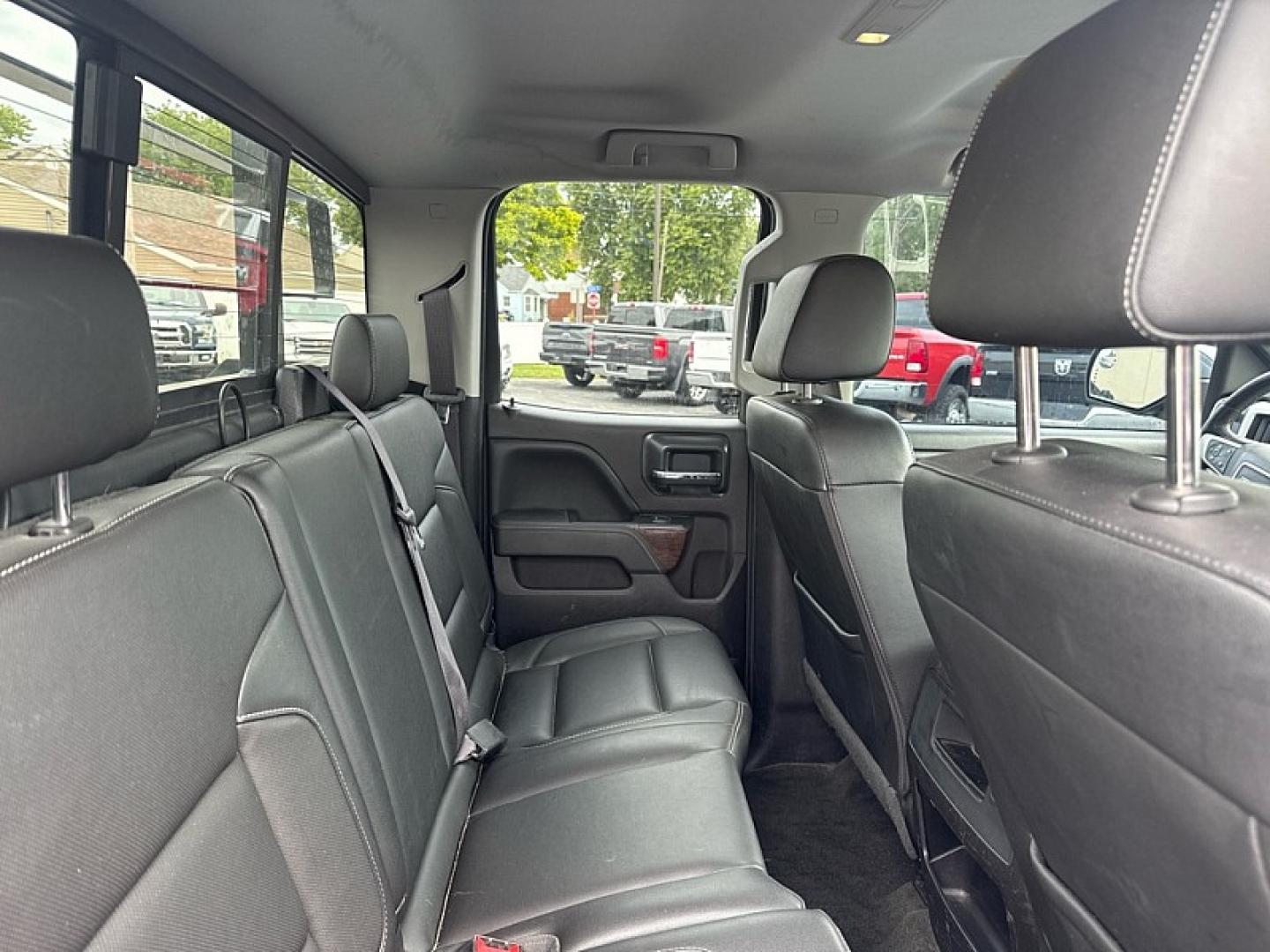 2016 GRAY /BLACK GMC Sierra 1500 SLT Double Cab 4WD (1GTV2NEC9GZ) with an 5.3L V8 OHV 16V engine, 6A transmission, located at 3304 Woodville Road, Northwood, OH, 43619, (419) 210-8019, 41.612694, -83.480743- Photo#13