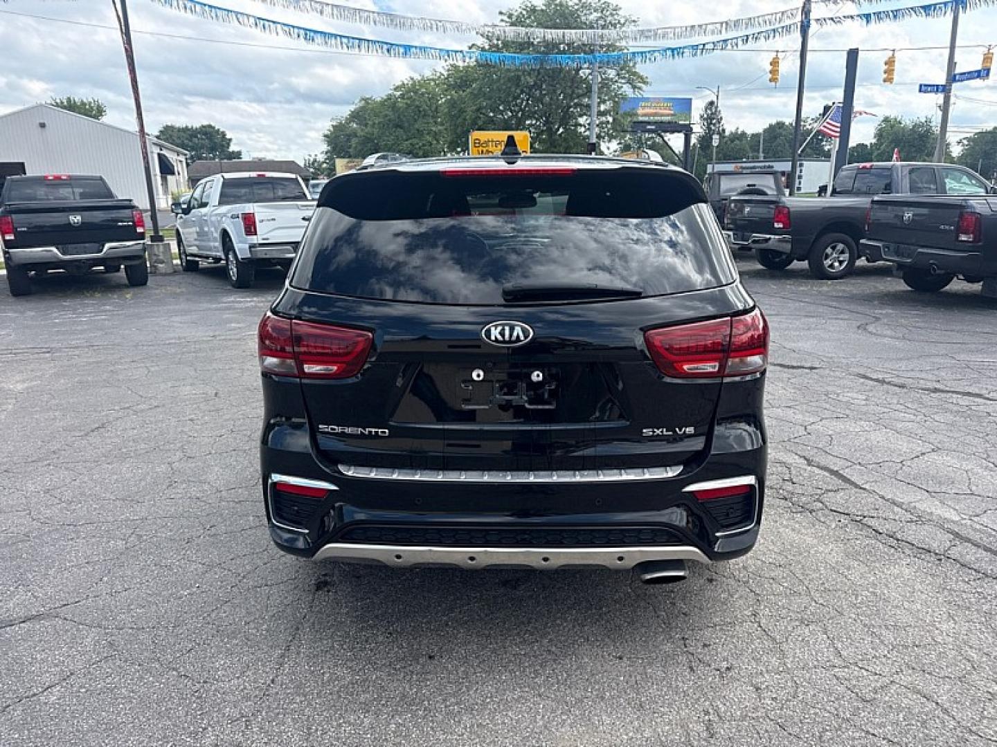 2019 BLACK /BROWN Kia Sorento SX Limited V6 AWD (5XYPKDA52KG) with an 3.3L V6 DOHC 24V engine, 6A transmission, located at 3304 Woodville Road, Northwood, OH, 43619, (419) 210-8019, 41.612694, -83.480743- Photo#3
