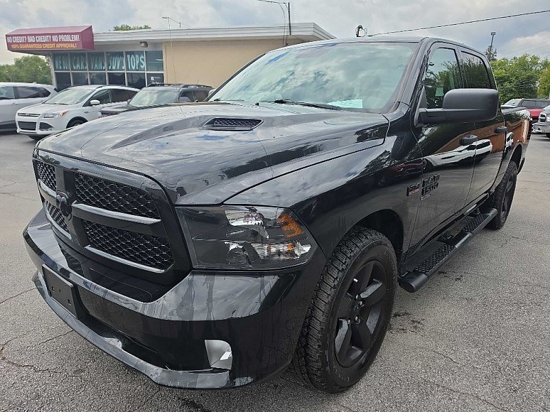 photo of 2019 RAM 1500 Tradesman Crew Cab SWB 4WD
