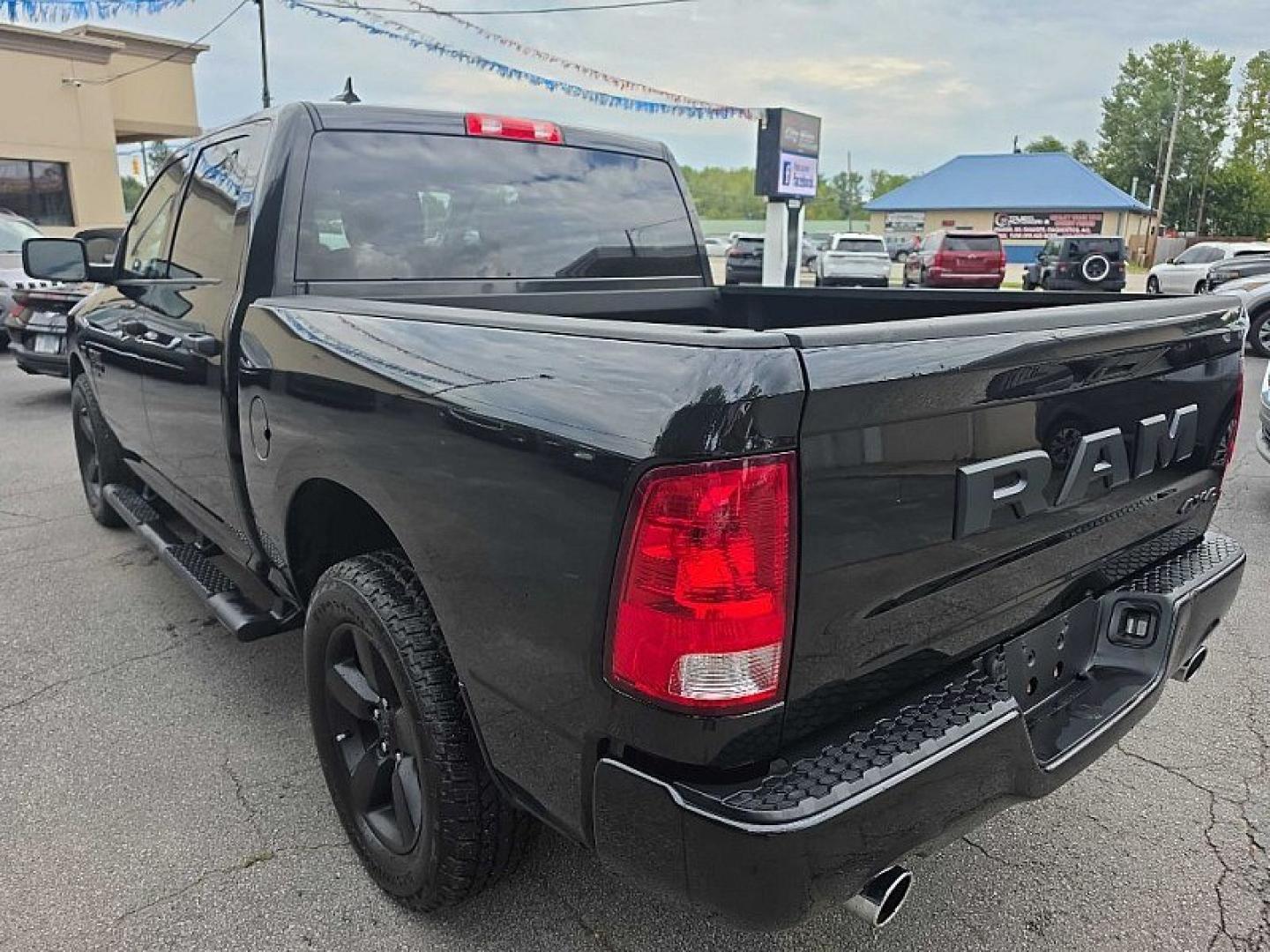2019 BLACK /BLACK RAM 1500 Tradesman Crew Cab SWB 4WD (1C6RR7KT2KS) with an 5.7L V8 OHV 16V engine, 8A transmission, located at 3304 Woodville Road, Northwood, OH, 43619, (419) 210-8019, 41.612694, -83.480743 - Your #1 Destination for Auto Loans and mdash;No Matter Your Credit!At our dealership, we believe everyone deserves the opportunity to drive their dream car and mdash;whether you have good credit, bad credit, or no credit at all. With a wide selection of hundreds of cars, trucks, and SUVs, you'll fin- Photo#2