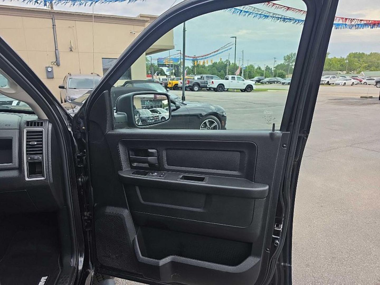 2019 BLACK /BLACK RAM 1500 Tradesman Crew Cab SWB 4WD (1C6RR7KT2KS) with an 5.7L V8 OHV 16V engine, 8A transmission, located at 3304 Woodville Road, Northwood, OH, 43619, (419) 210-8019, 41.612694, -83.480743 - Your #1 Destination for Auto Loans and mdash;No Matter Your Credit!At our dealership, we believe everyone deserves the opportunity to drive their dream car and mdash;whether you have good credit, bad credit, or no credit at all. With a wide selection of hundreds of cars, trucks, and SUVs, you'll fin- Photo#15