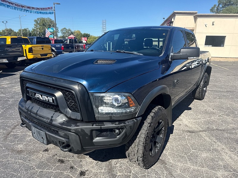 photo of 2021 RAM 1500 Classic Tradesman Crew Cab SWB 4WD