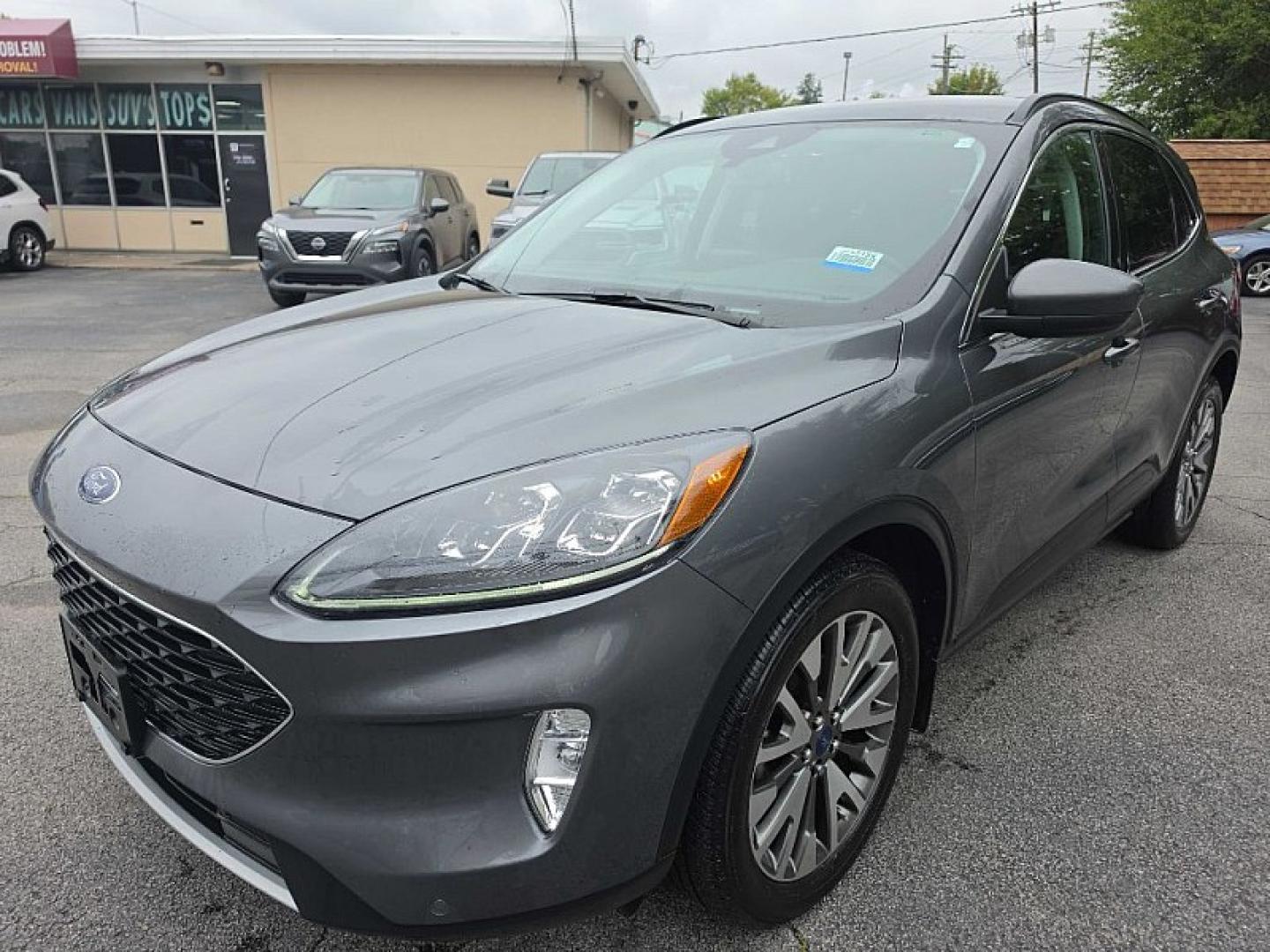 2022 GRAY /BLACK Ford Escape Titanium 4WD (1FMCU9J96NU) with an 2.0L L4 DOHC 16V engine, 6A transmission, located at 3304 Woodville Road, Northwood, OH, 43619, (419) 210-8019, 41.612694, -83.480743- Photo#0