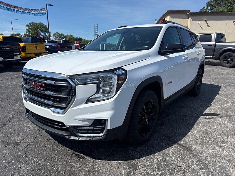 photo of 2024 GMC Terrain AT4 AWD