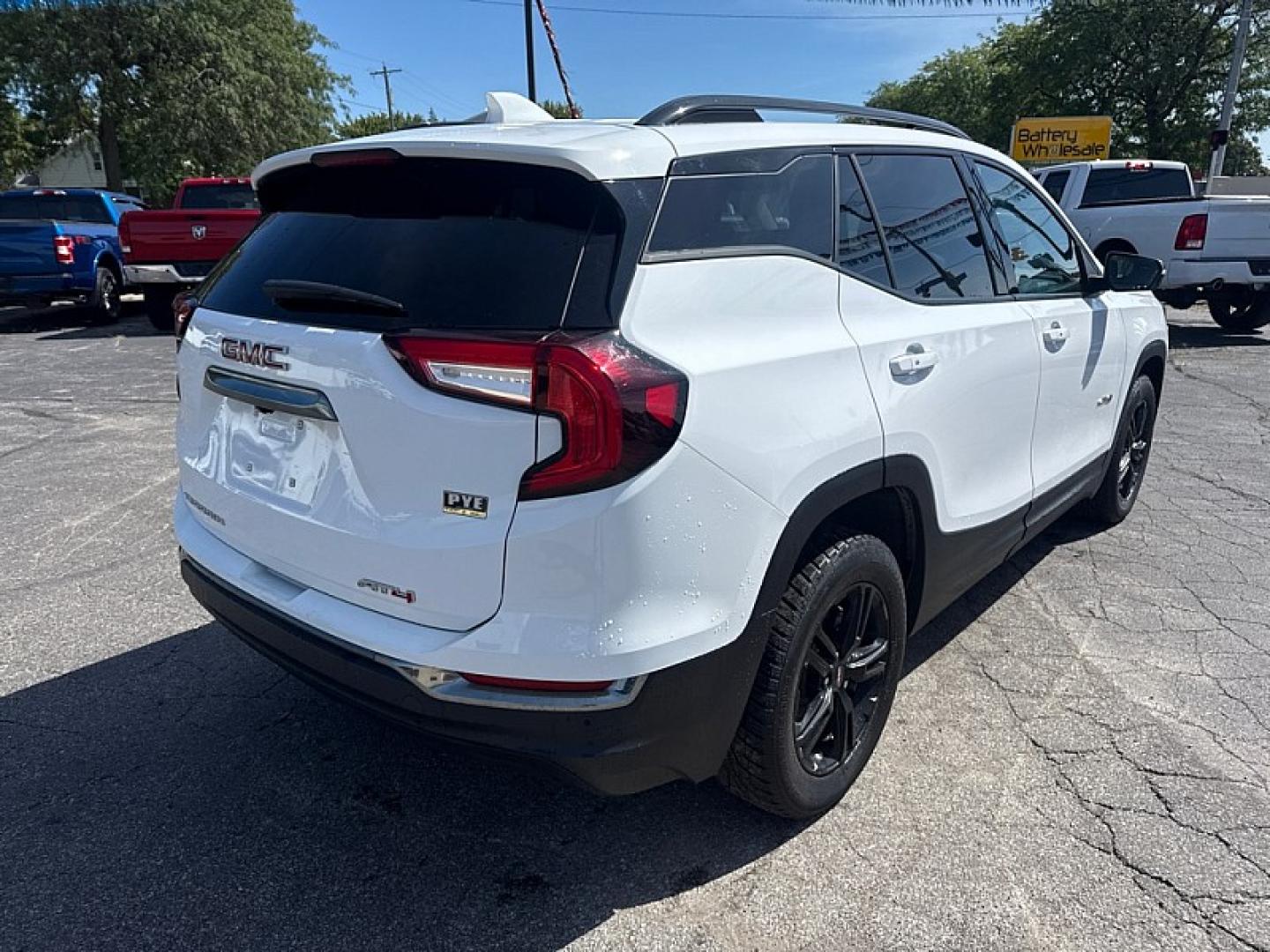 2024 WHITE /BLACK GMC Terrain AT4 AWD (3GKALYEG4RL) with an 1.4L L4 DOHC 16V TURBO engine, 6A transmission, located at 3304 Woodville Road, Northwood, OH, 43619, (419) 210-8019, 41.612694, -83.480743 - Your #1 Destination for Auto Loans and mdash;No Matter Your Credit!At our dealership, we believe everyone deserves the opportunity to drive their dream car and mdash;whether you have good credit, bad credit, or no credit at all. With a wide selection of hundreds of cars, trucks, and SUVs, you'll fin- Photo#4
