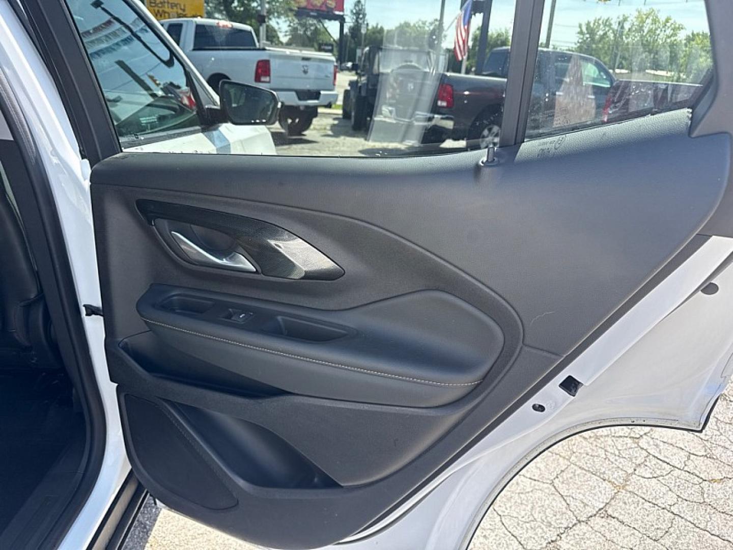 2024 WHITE /BLACK GMC Terrain AT4 AWD (3GKALYEG4RL) with an 1.4L L4 DOHC 16V TURBO engine, 6A transmission, located at 3304 Woodville Road, Northwood, OH, 43619, (419) 210-8019, 41.612694, -83.480743 - Your #1 Destination for Auto Loans and mdash;No Matter Your Credit!At our dealership, we believe everyone deserves the opportunity to drive their dream car and mdash;whether you have good credit, bad credit, or no credit at all. With a wide selection of hundreds of cars, trucks, and SUVs, you'll fin- Photo#12