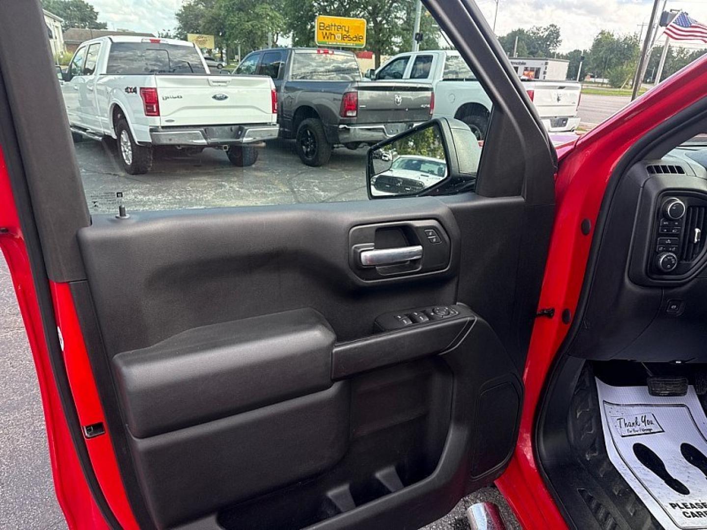 2022 RED /BLACK Chevrolet Silverado 1500 Work Truck Crew Cab 4WD (1GCPDAEKXNZ) with an 2.7L L4 DOHC 16V TURBO engine, 6A transmission, located at 3304 Woodville Road, Northwood, OH, 43619, (419) 210-8019, 41.612694, -83.480743 - Your #1 Destination for Auto Loans and mdash;No Matter Your Credit!At our dealership, we believe everyone deserves the opportunity to drive their dream car and mdash;whether you have good credit, bad credit, or no credit at all. With a wide selection of hundreds of cars, trucks, and SUVs, you'll fin- Photo#11