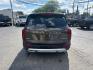 2021 GREEN /BLACK Kia Telluride SX AWD (5XYP5DHC8MG) with an 3.8L V6 DOHC 24V engine, 8A transmission, located at 3304 Woodville Road, Northwood, OH, 43619, (419) 210-8019, 41.612694, -83.480743 - Your #1 Destination for Auto Loans and mdash;No Matter Your Credit!At our dealership, we believe everyone deserves the opportunity to drive their dream car and mdash;whether you have good credit, bad credit, or no credit at all. With a wide selection of hundreds of cars, trucks, and SUVs, you'll fin- Photo#3