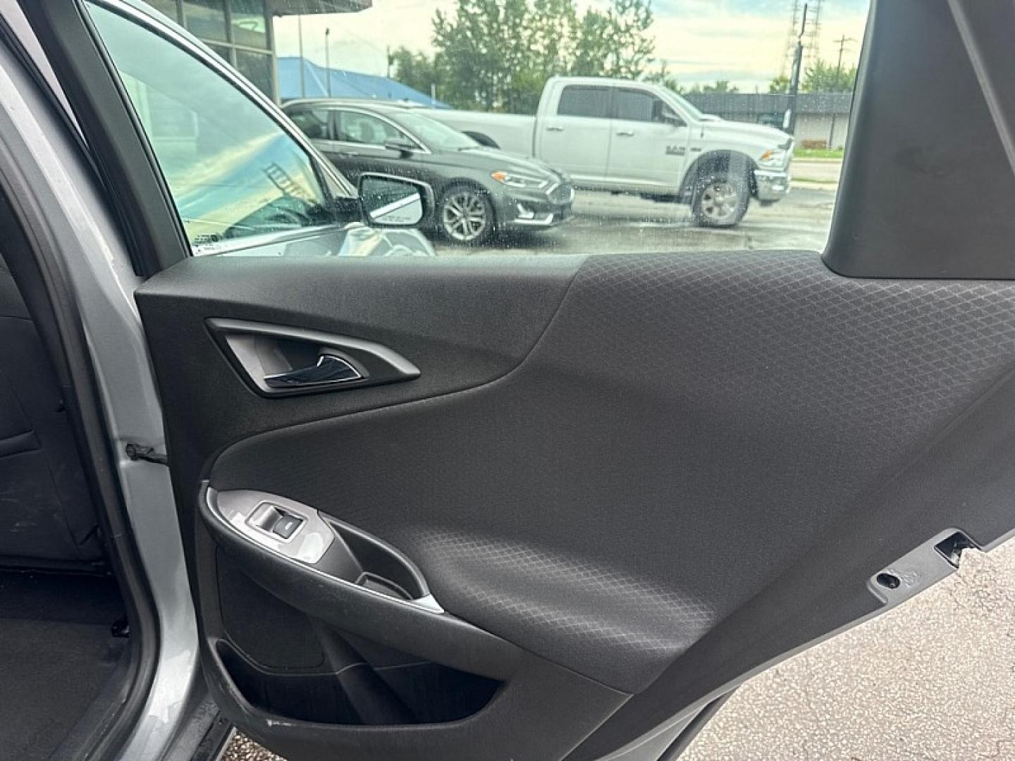 2023 GRAY /GRAY Chevrolet Malibu 1LT (1G1ZD5STXPF) with an 1.5L L4 DOHC 16V engine, 6A transmission, located at 3304 Woodville Road, Northwood, OH, 43619, (419) 210-8019, 41.612694, -83.480743 - Your #1 Destination for Auto Loans and mdash;No Matter Your Credit!At our dealership, we believe everyone deserves the opportunity to drive their dream car and mdash;whether you have good credit, bad credit, or no credit at all. With a wide selection of hundreds of cars, trucks, and SUVs, you'll fin- Photo#12