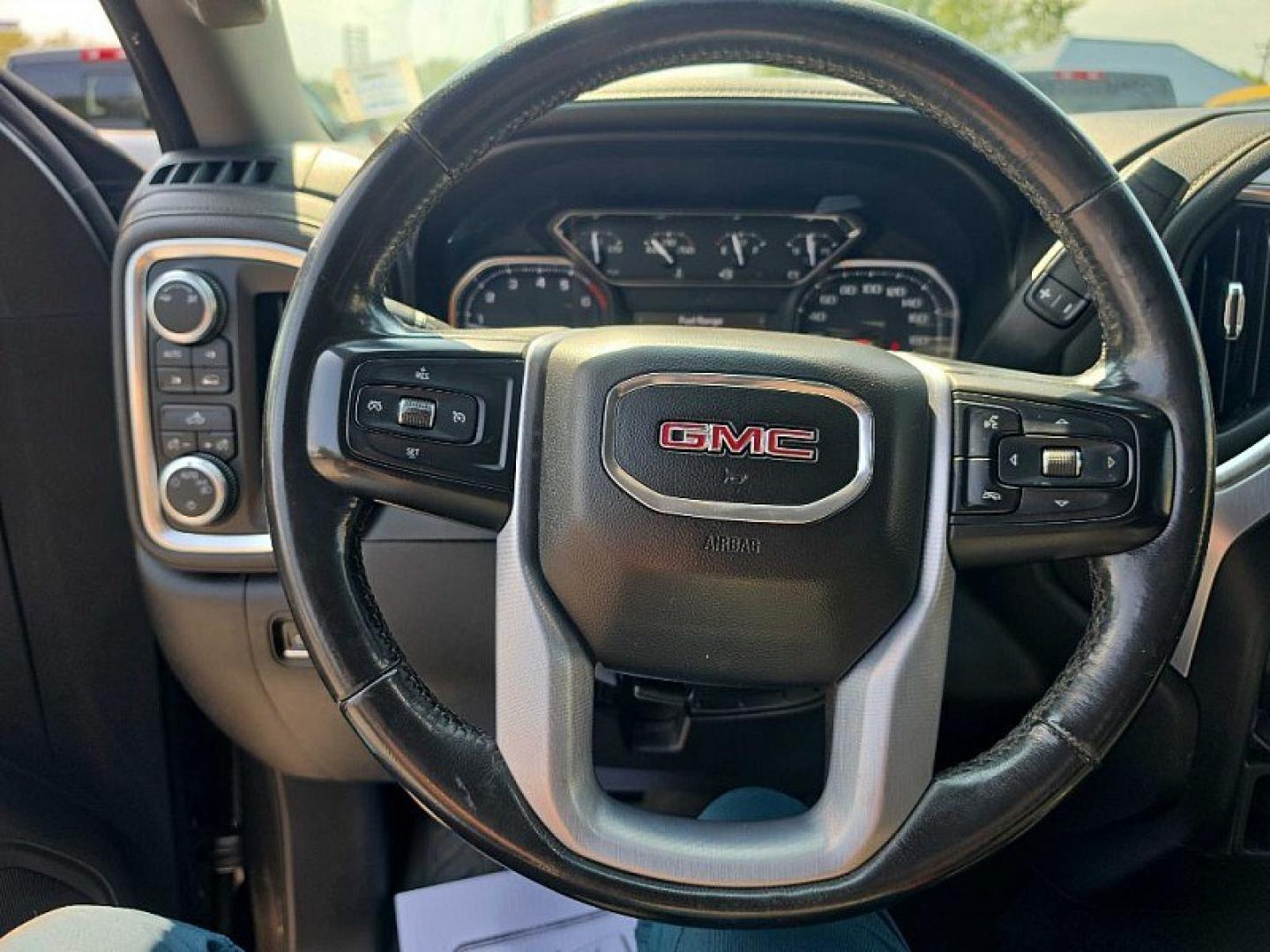 2019 GRAY /BLACK GMC Sierra 1500 SLE Crew Cab Short Box 4WD (1GTU9BED0KZ) with an 5.3L V8 OHV 16V engine, 6A transmission, located at 3304 Woodville Road, Northwood, OH, 43619, (419) 210-8019, 41.612694, -83.480743 - Your #1 Destination for Auto Loans and mdash;No Matter Your Credit!At our dealership, we believe everyone deserves the opportunity to drive their dream car and mdash;whether you have good credit, bad credit, or no credit at all. With a wide selection of hundreds of cars, trucks, and SUVs, you'll fin- Photo#20