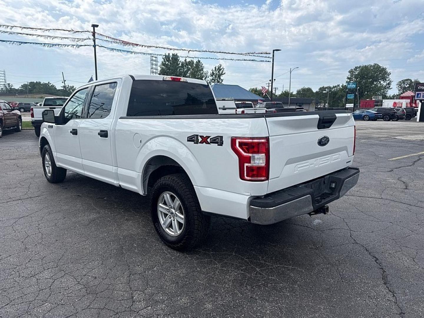 2019 WHITE /GRAY Ford F-150 King Ranch SuperCrew 6.5-ft. 4WD (1FTFW1E48KF) with an 3.5L V6 DOHC 24V engine, 6A transmission, located at 3304 Woodville Road, Northwood, OH, 43619, (419) 210-8019, 41.612694, -83.480743- Photo#2