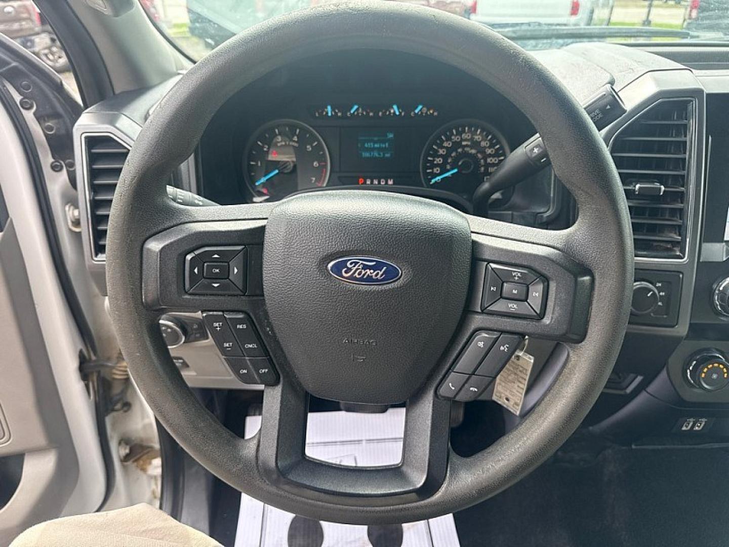2019 WHITE /GRAY Ford F-150 King Ranch SuperCrew 6.5-ft. 4WD (1FTFW1E48KF) with an 3.5L V6 DOHC 24V engine, 6A transmission, located at 3304 Woodville Road, Northwood, OH, 43619, (419) 210-8019, 41.612694, -83.480743- Photo#19