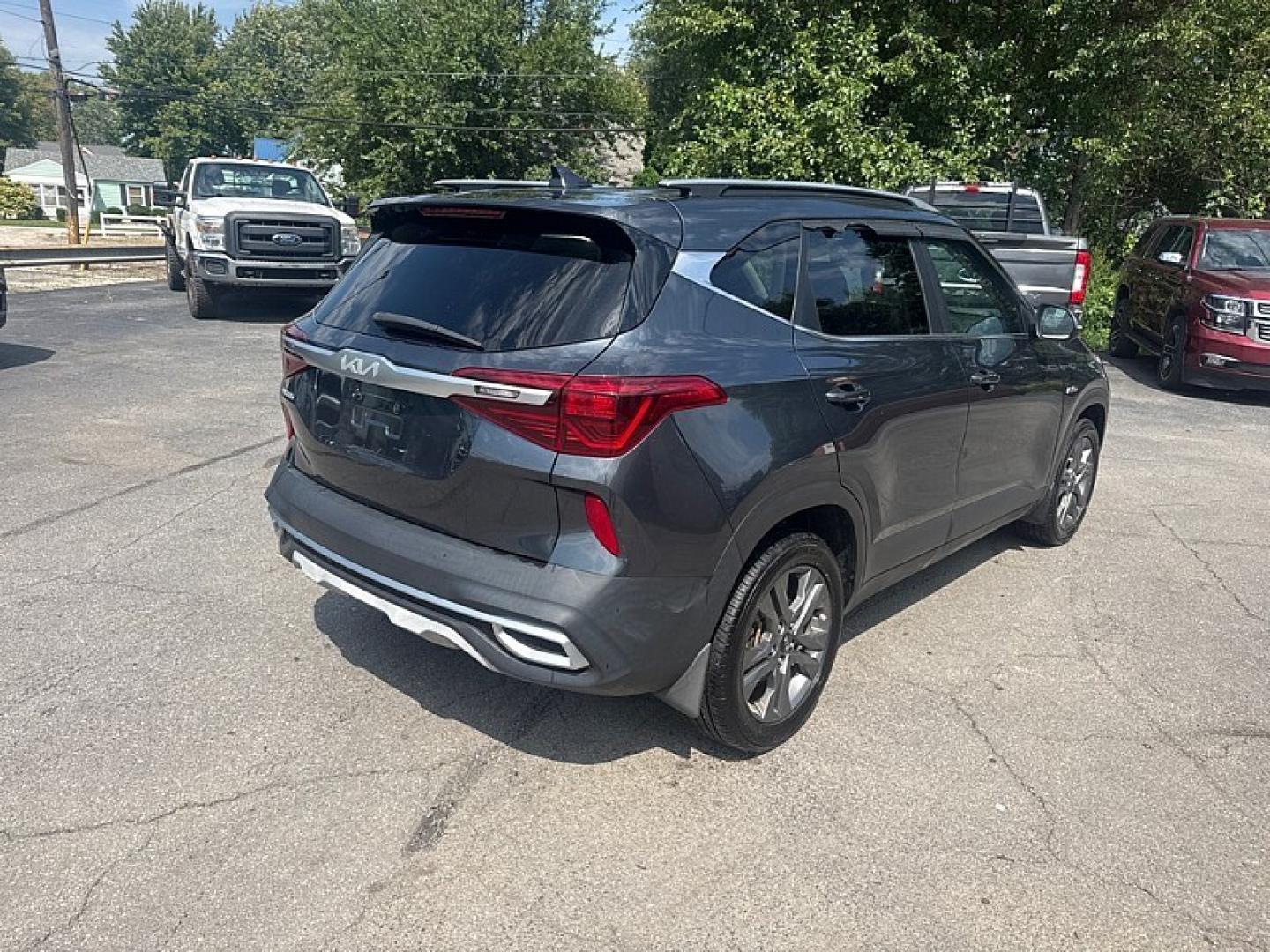 2019 WHITE /GRAY Ford F-150 King Ranch SuperCrew 6.5-ft. 4WD (1FTFW1E48KF) with an 3.5L V6 DOHC 24V engine, 6A transmission, located at 3304 Woodville Road, Northwood, OH, 43619, (419) 210-8019, 41.612694, -83.480743- Photo#30