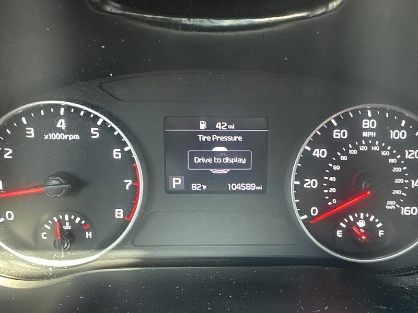 2019 WHITE /GRAY Ford F-150 King Ranch SuperCrew 6.5-ft. 4WD (1FTFW1E48KF) with an 3.5L V6 DOHC 24V engine, 6A transmission, located at 3304 Woodville Road, Northwood, OH, 43619, (419) 210-8019, 41.612694, -83.480743- Photo#41