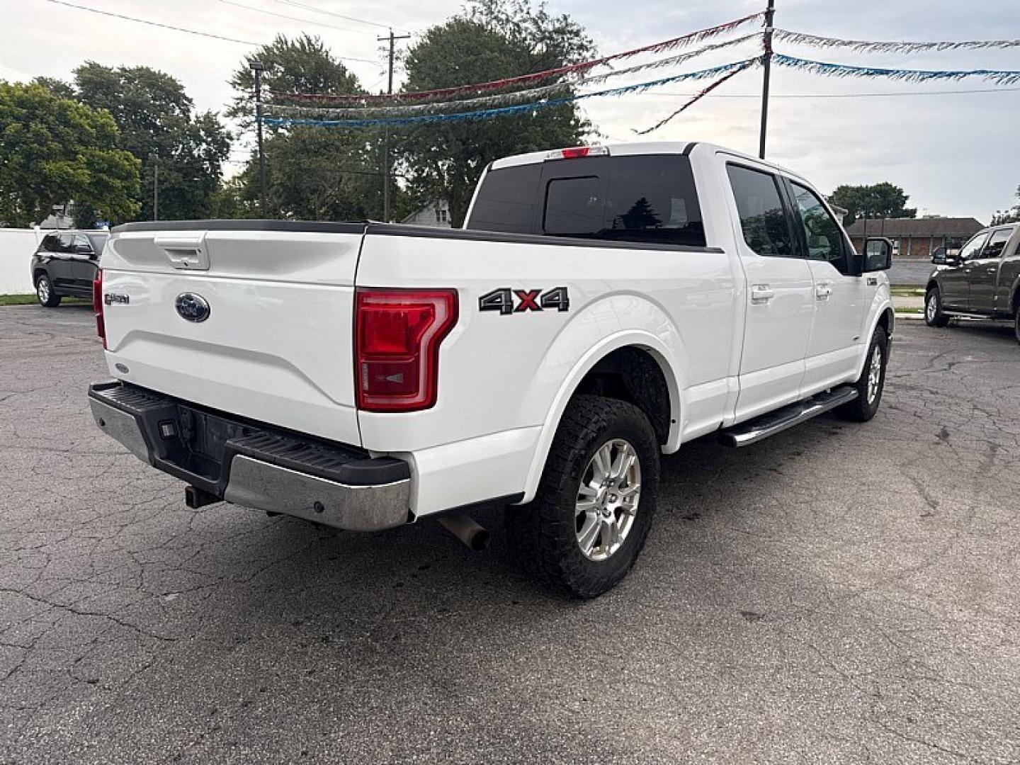 2019 WHITE /GRAY Ford F-150 King Ranch SuperCrew 6.5-ft. 4WD (1FTFW1E48KF) with an 3.5L V6 DOHC 24V engine, 6A transmission, located at 3304 Woodville Road, Northwood, OH, 43619, (419) 210-8019, 41.612694, -83.480743- Photo#74