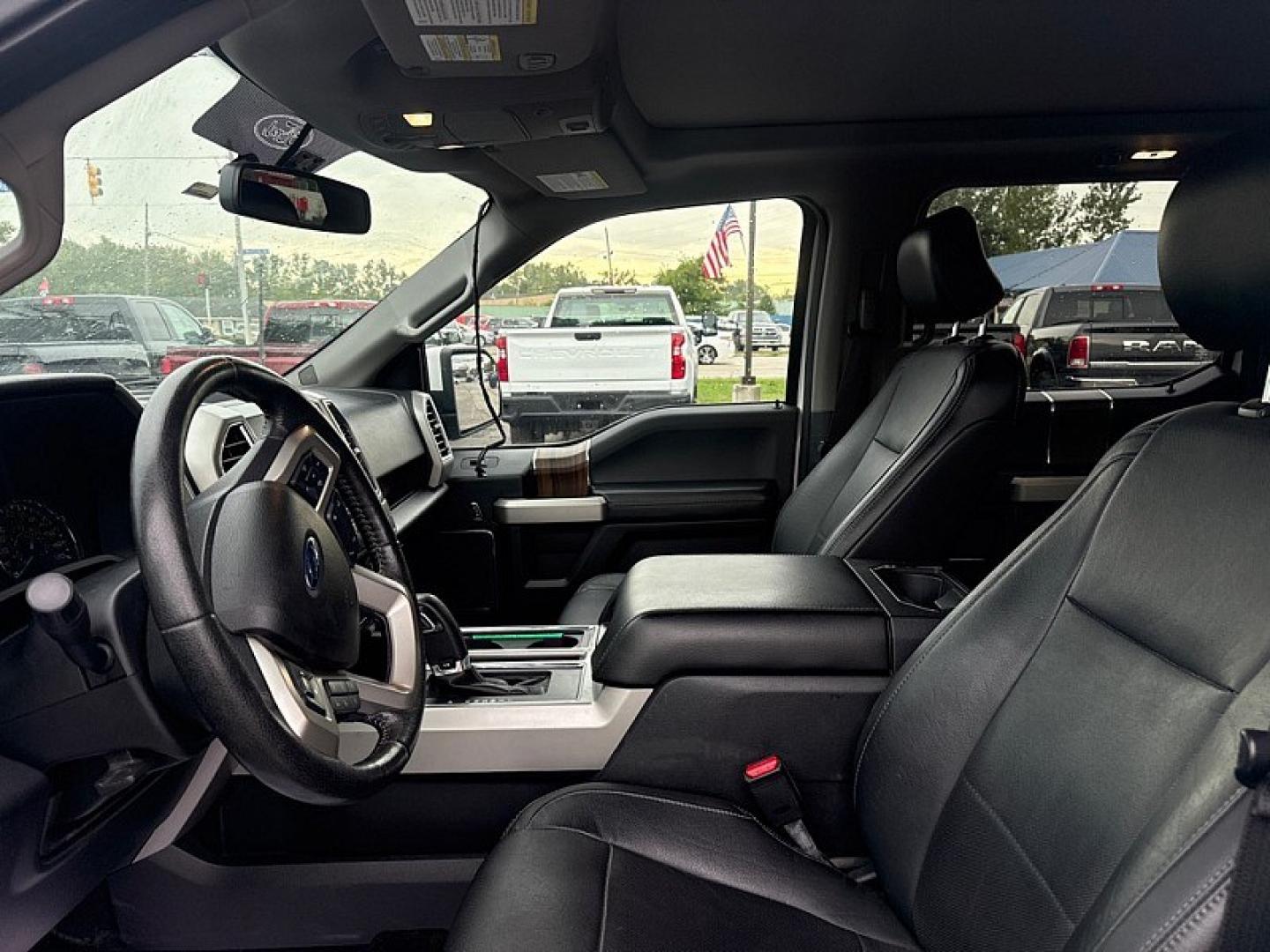 2019 WHITE /GRAY Ford F-150 King Ranch SuperCrew 6.5-ft. 4WD (1FTFW1E48KF) with an 3.5L V6 DOHC 24V engine, 6A transmission, located at 3304 Woodville Road, Northwood, OH, 43619, (419) 210-8019, 41.612694, -83.480743- Photo#78