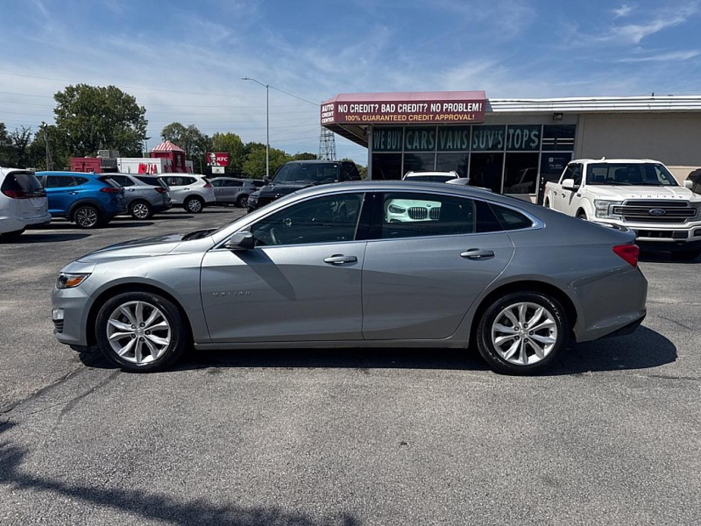 2024 GRAY /BLACK Chevrolet Malibu 1LT (1G1ZD5ST6RF) with an 1.5L L4 DOHC 16V engine, 6A transmission, located at 3304 Woodville Road, Northwood, OH, 43619, (419) 210-8019, 41.612694, -83.480743- Photo#1
