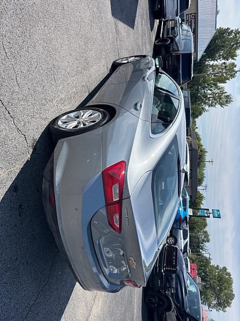 2024 GRAY /BLACK Chevrolet Malibu 1LT (1G1ZD5ST6RF) with an 1.5L L4 DOHC 16V engine, 6A transmission, located at 3304 Woodville Road, Northwood, OH, 43619, (419) 210-8019, 41.612694, -83.480743- Photo#2