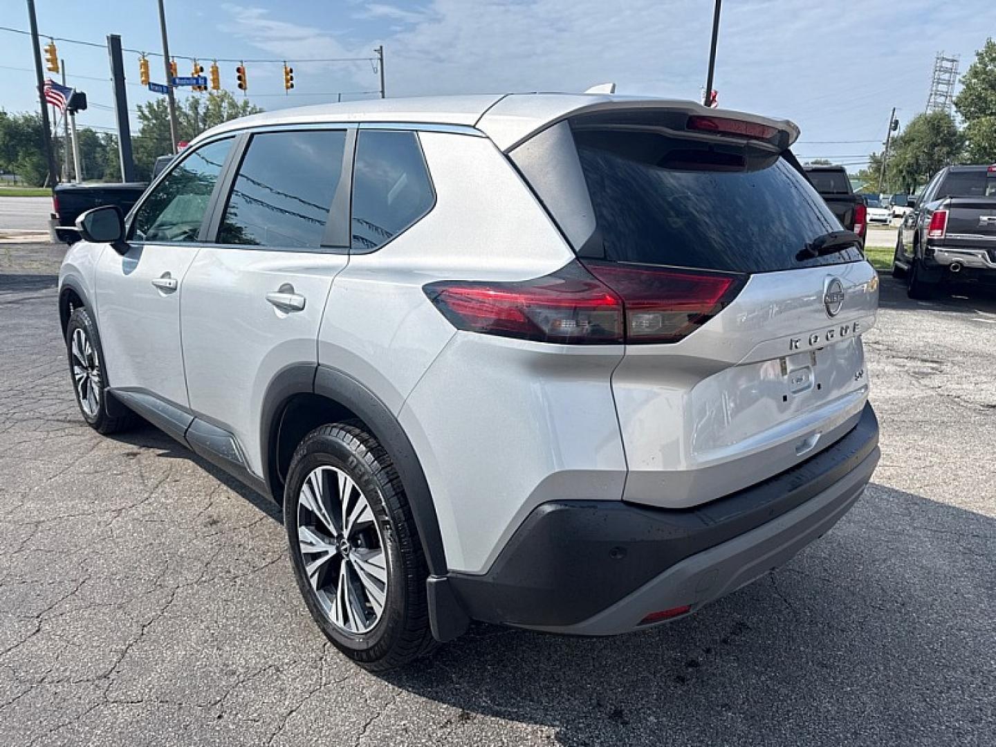 2023 SILVER /BLACK Nissan Rogue SV (5N1BT3BA6PC) with an 2.5L L4 DOHC 16V engine, CVT transmission, located at 3304 Woodville Road, Northwood, OH, 43619, (419) 210-8019, 41.612694, -83.480743 - Your #1 Destination for Auto Loans and mdash;No Matter Your Credit!At our dealership, we believe everyone deserves the opportunity to drive their dream car and mdash;whether you have good credit, bad credit, or no credit at all. With a wide selection of hundreds of cars, trucks, and SUVs, you'll fin- Photo#2