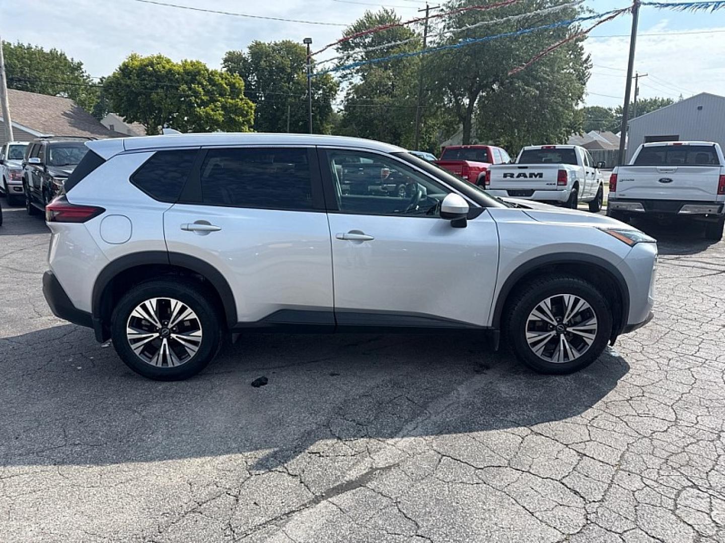 2023 SILVER /BLACK Nissan Rogue SV (5N1BT3BA6PC) with an 2.5L L4 DOHC 16V engine, CVT transmission, located at 3304 Woodville Road, Northwood, OH, 43619, (419) 210-8019, 41.612694, -83.480743 - Your #1 Destination for Auto Loans and mdash;No Matter Your Credit!At our dealership, we believe everyone deserves the opportunity to drive their dream car and mdash;whether you have good credit, bad credit, or no credit at all. With a wide selection of hundreds of cars, trucks, and SUVs, you'll fin- Photo#5