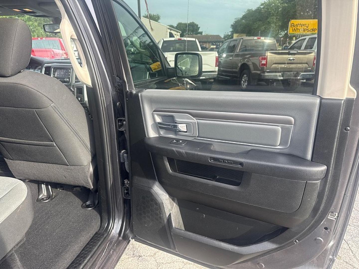 2022 GRAY /GRAY RAM 1500 Classic Tradesman Crew Cab SWB 4WD (1C6RR7LGXNS) with an 3.6L V6 DOHC 24V FFV engine, 8A transmission, located at 3304 Woodville Road, Northwood, OH, 43619, (419) 210-8019, 41.612694, -83.480743 - Your #1 Destination for Auto Loans and mdash;No Matter Your Credit!At our dealership, we believe everyone deserves the opportunity to drive their dream car and mdash;whether you have good credit, bad credit, or no credit at all. With a wide selection of hundreds of cars, trucks, and SUVs, you'll fin- Photo#13