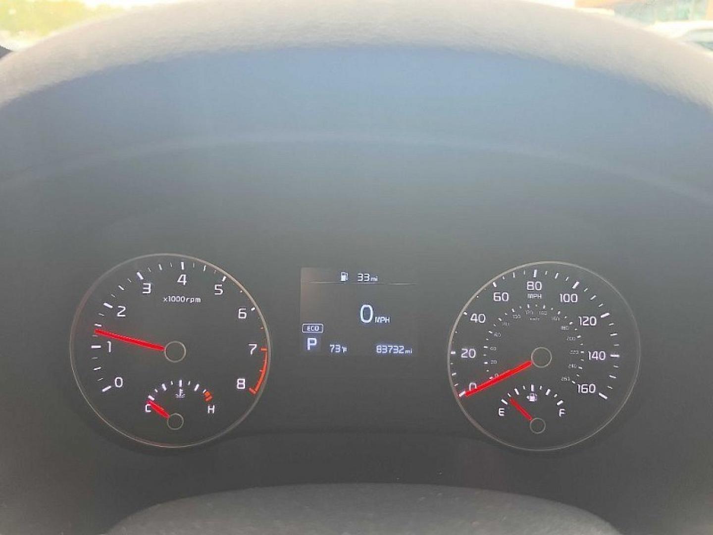 2022 WHITE /BLACK Kia Sportage LX FWD (KNDPM3ACXN7) with an 2.4L V6 DOHC 24V engine, 6A transmission, located at 3304 Woodville Road, Northwood, OH, 43619, (419) 210-8019, 41.612694, -83.480743 - Your #1 Destination for Auto Loans and mdash;No Matter Your Credit!At our dealership, we believe everyone deserves the opportunity to drive their dream car and mdash;whether you have good credit, bad credit, or no credit at all. With a wide selection of hundreds of cars, trucks, and SUVs, you'll fin- Photo#18