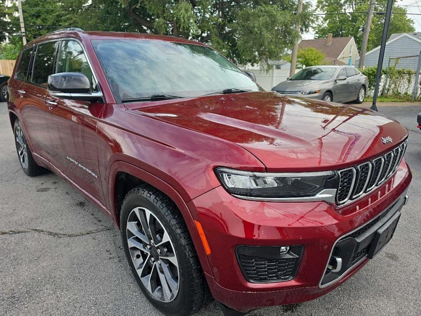 2021 RED /TAN Jeep Grand Cherokee L Overland 4WD (1C4RJKDT5M8) with an 5.7L V8 OHV 16V engine, 8A transmission, located at 3304 Woodville Road, Northwood, OH, 43619, (419) 210-8019, 41.612694, -83.480743- Photo#6