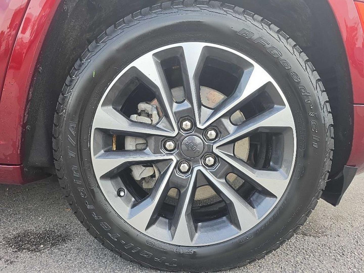 2021 RED /TAN Jeep Grand Cherokee L Overland 4WD (1C4RJKDT5M8) with an 5.7L V8 OHV 16V engine, 8A transmission, located at 3304 Woodville Road, Northwood, OH, 43619, (419) 210-8019, 41.612694, -83.480743- Photo#20