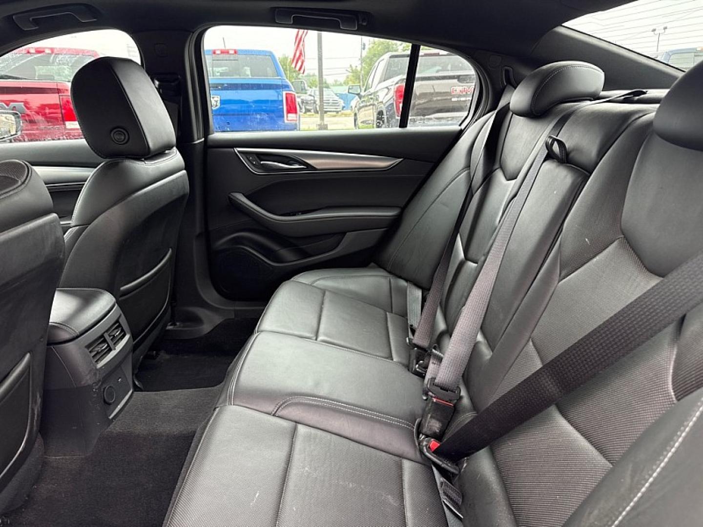 2020 BLACK /BLACK Cadillac CT5 Premium Luxury (1G6DT5RK8L0) with an 2.0L L4 DOHC 16V TURBO engine, 10A transmission, located at 3304 Woodville Road, Northwood, OH, 43619, (419) 210-8019, 41.612694, -83.480743 - Your #1 Destination for Auto Loans and mdash;No Matter Your Credit!At our dealership, we believe everyone deserves the opportunity to drive their dream car and mdash;whether you have good credit, bad credit, or no credit at all. With a wide selection of hundreds of cars, trucks, and SUVs, you'll fin- Photo#11