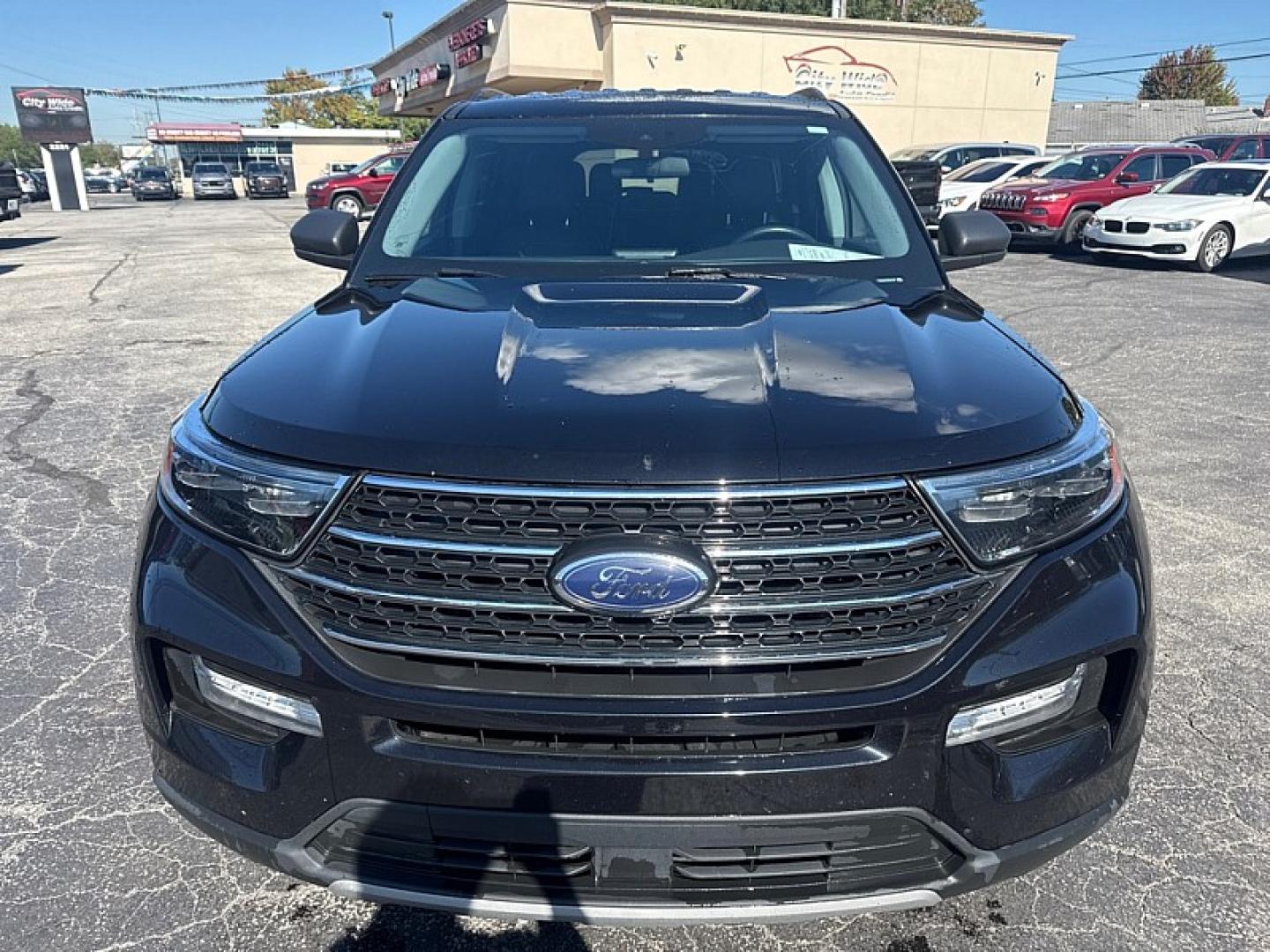 2022 BLACK /BLACK Ford Explorer XLT AWD (1FMSK8DH4NG) with an 2.3L L4 DOHC 16V engine, 10A transmission, located at 3304 Woodville Road, Northwood, OH, 43619, (419) 210-8019, 41.612694, -83.480743 - Your #1 Destination for Auto Loans and mdash;No Matter Your Credit!At our dealership, we believe everyone deserves the opportunity to drive their dream car and mdash;whether you have good credit, bad credit, or no credit at all. With a wide selection of hundreds of cars, trucks, and SUVs, you'll fin- Photo#7